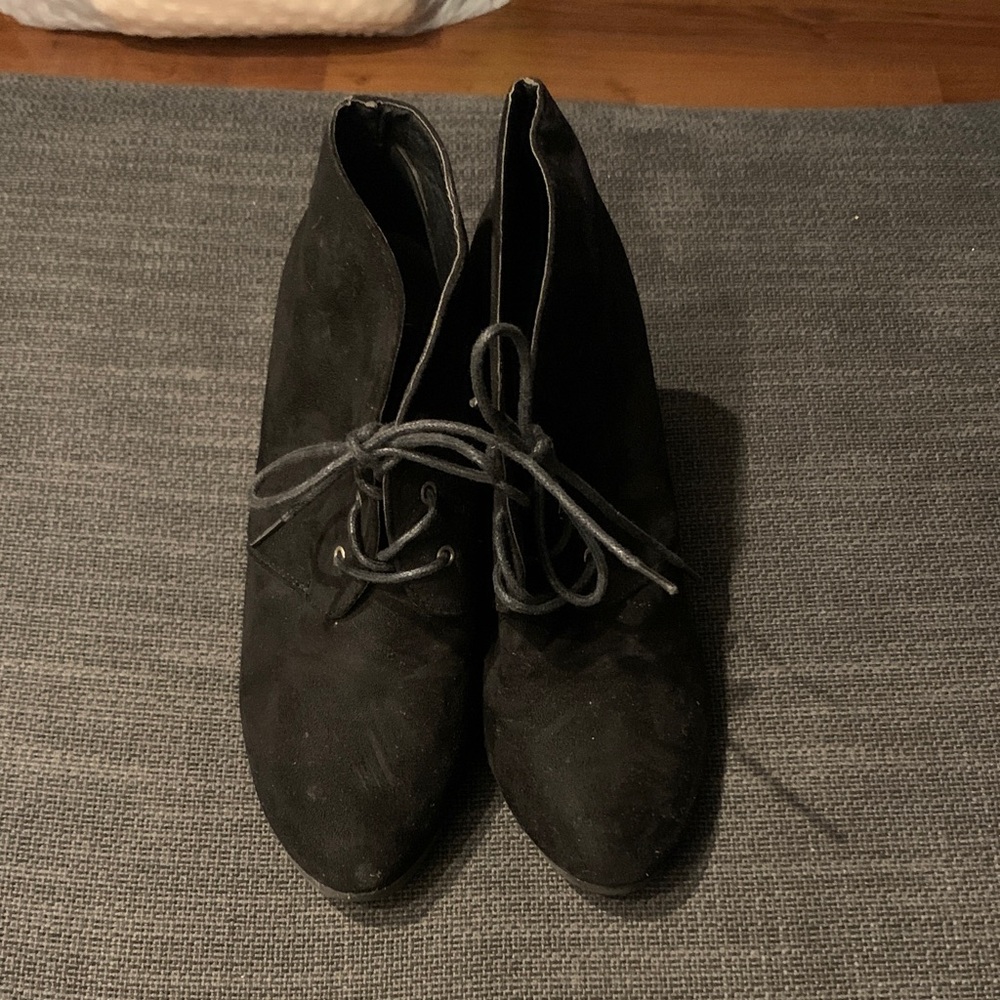 TOP Moda Black Heeled Boots